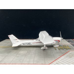 Others 其他 Cessna 172 N176ME  GGCES012 Geminijets 1:72