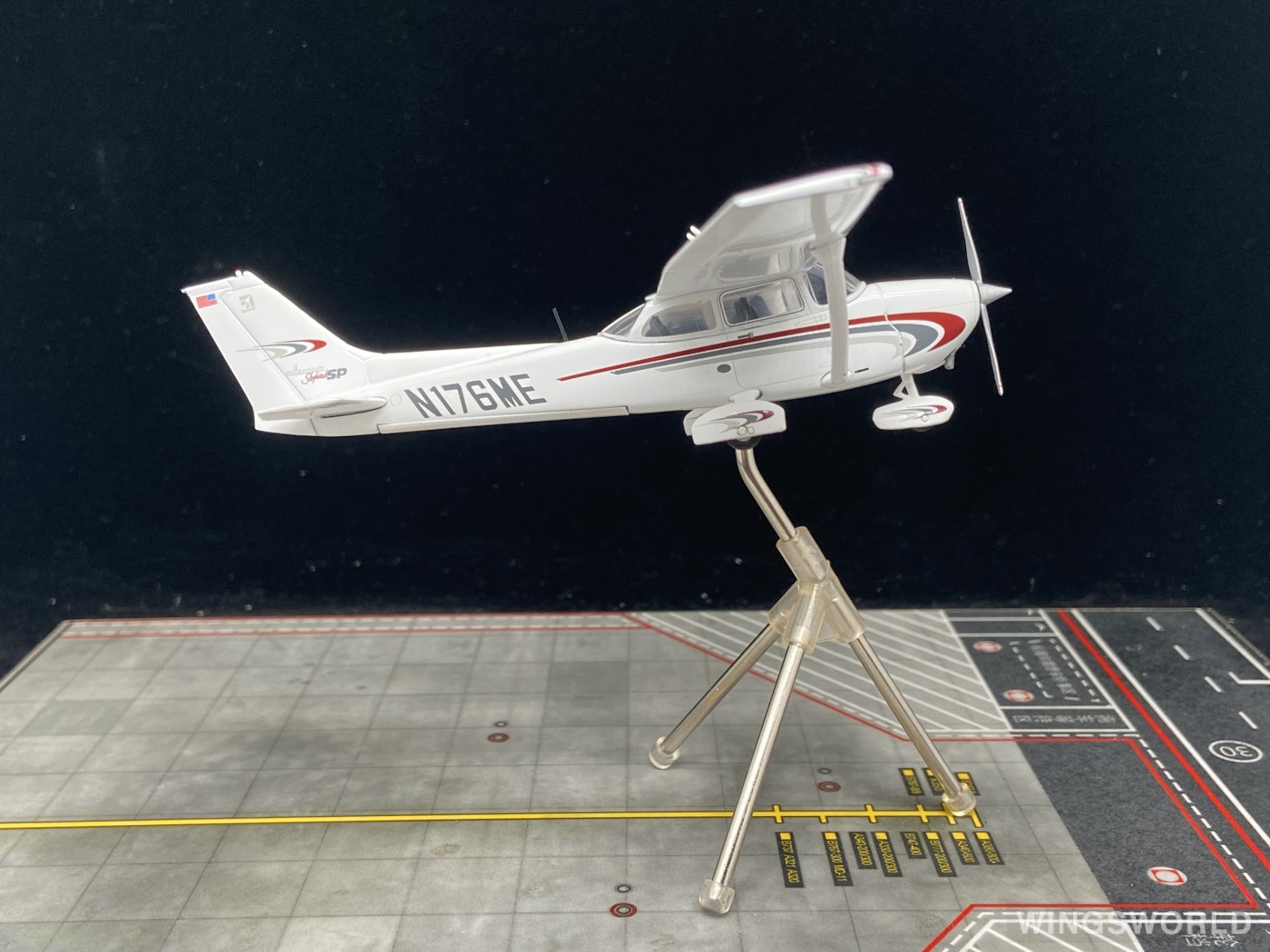 Geminijets 1:72 GGCES012 Others 其他 Cessna 172 N176ME
