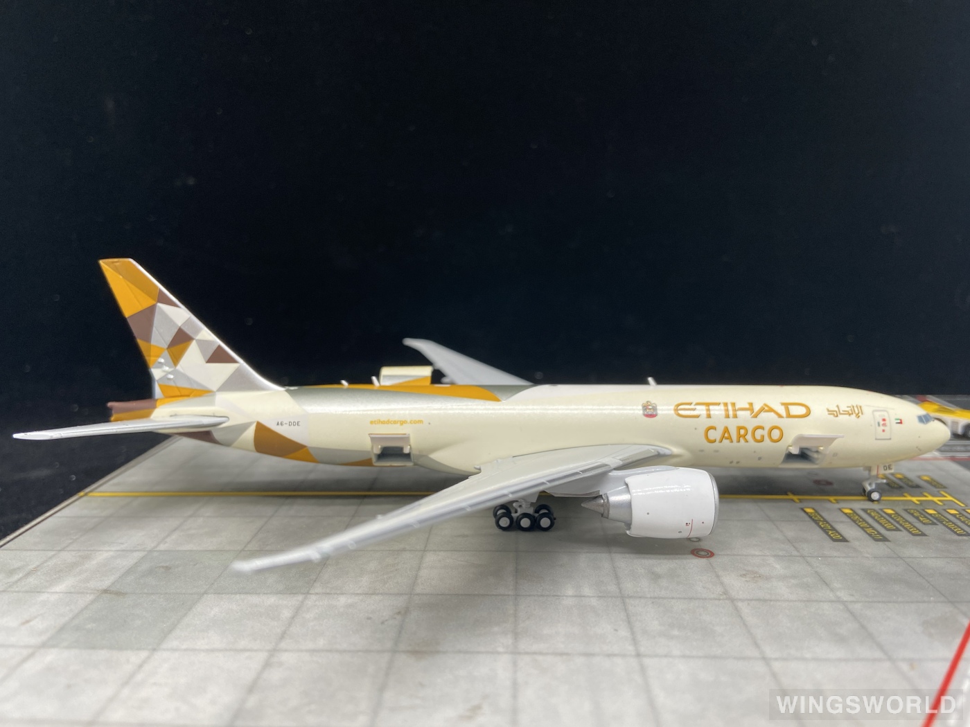 Geminijets 1:400 GJETD2146 Etihad Airways 阿提哈德航空 Boeing 777-200LR A6-DDE