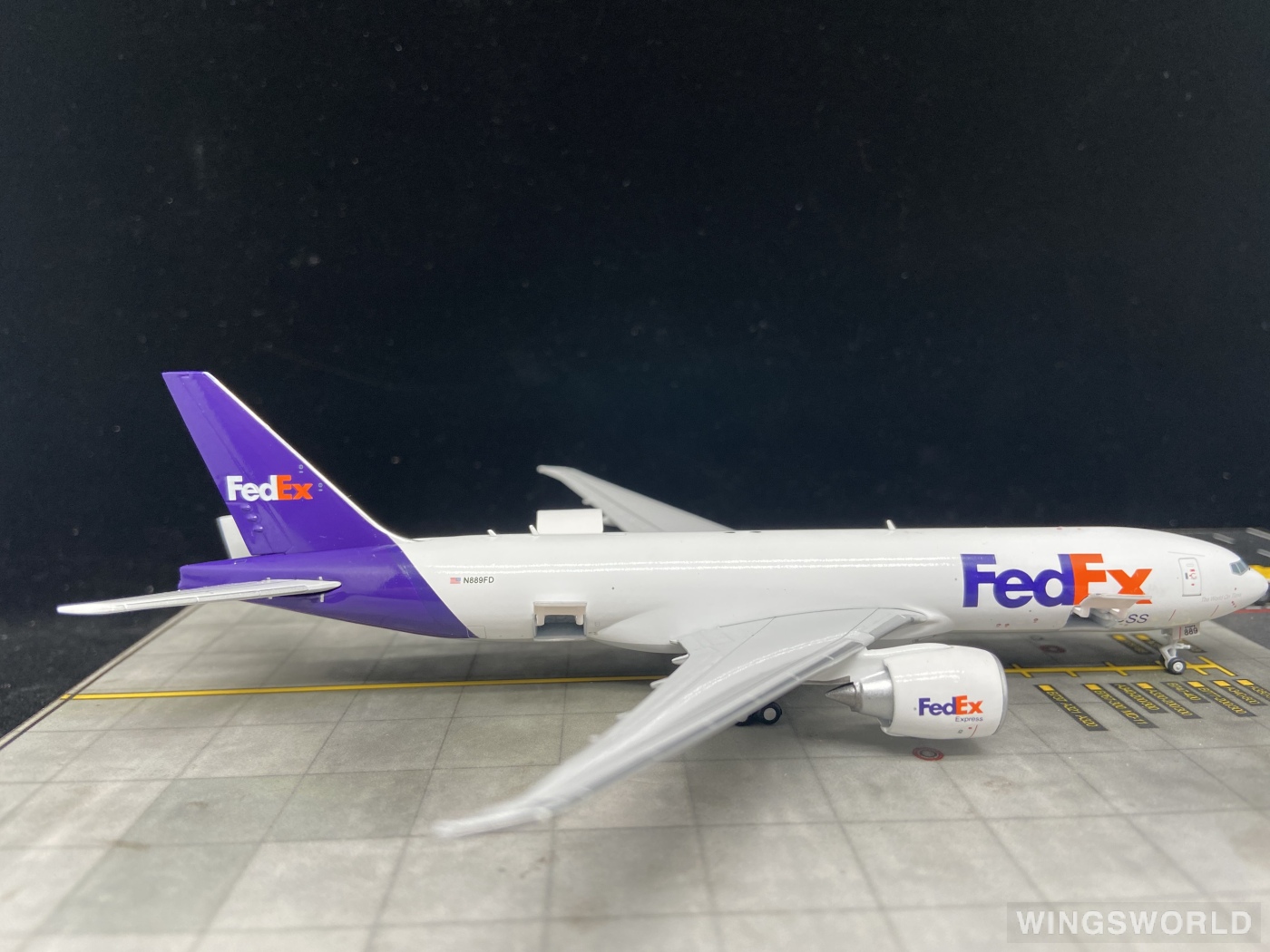 Geminijets 1:400 GJFDX2140 FedEx 联邦快递 Boeing 777F N889FD