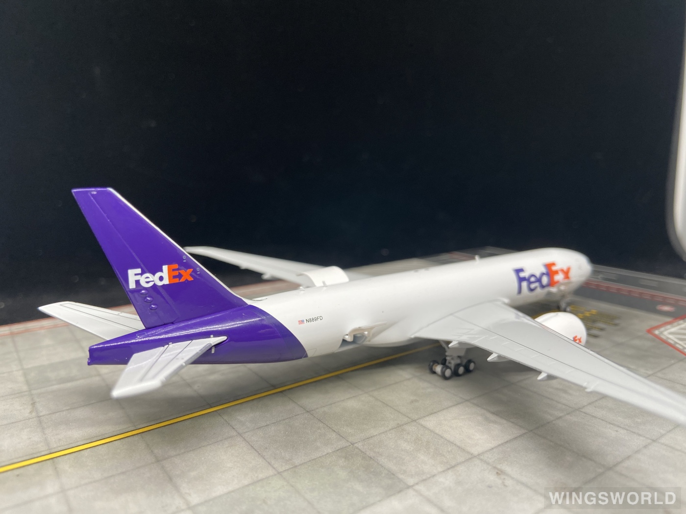 Geminijets 1:400 GJFDX2140 FedEx 联邦快递 Boeing 777F N889FD