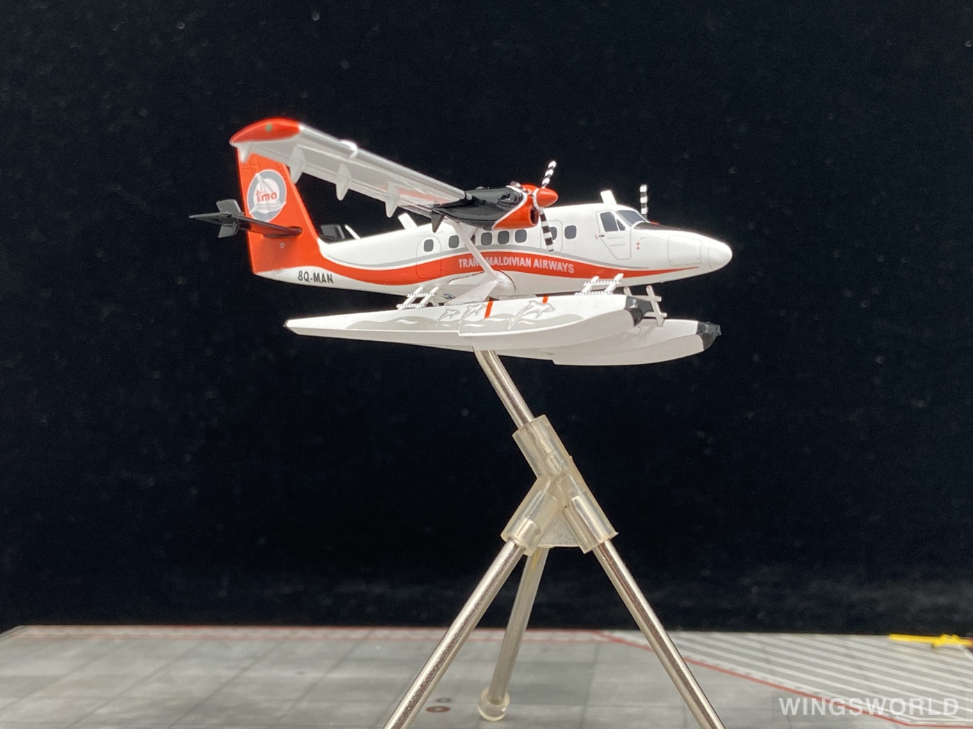 Geminijets 1 200 De Havilland Canada DHC 6 300 Trans Maldivian 