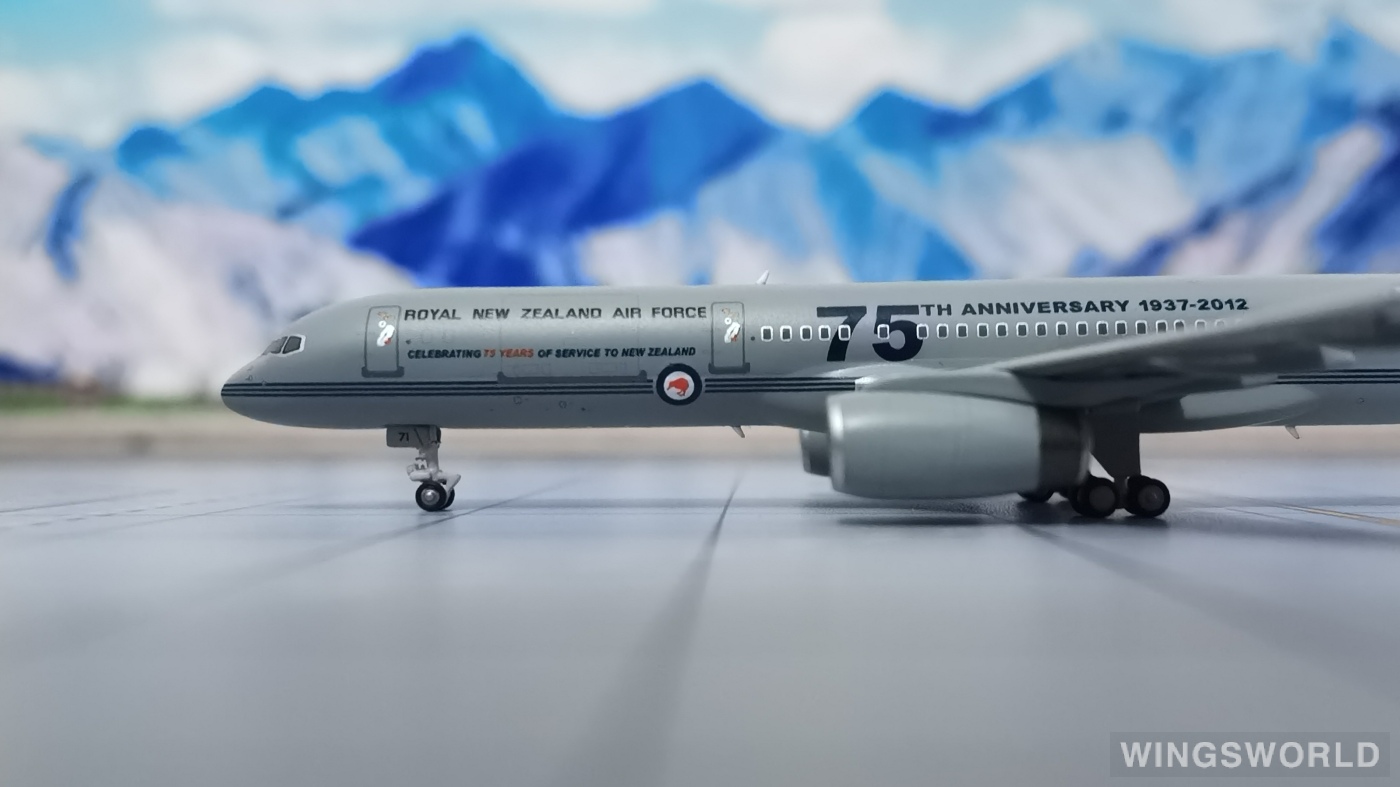 NGmodels 1:400 NG53145 RNZAF 新西兰皇家空军 Boeing 757-200 NZ7571