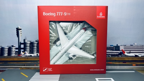 Geminijets 1:400 Boeing 777-9 Emirates 阿联酋航空GJUAE2160W A6-EZA
