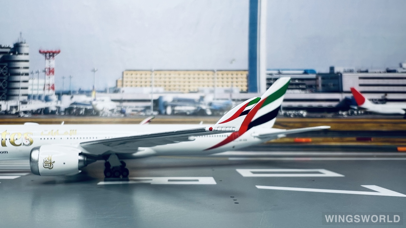 Geminijets 1:400 Boeing 777-9 Emirates 阿联酋航空GJUAE2160W A6-EZA