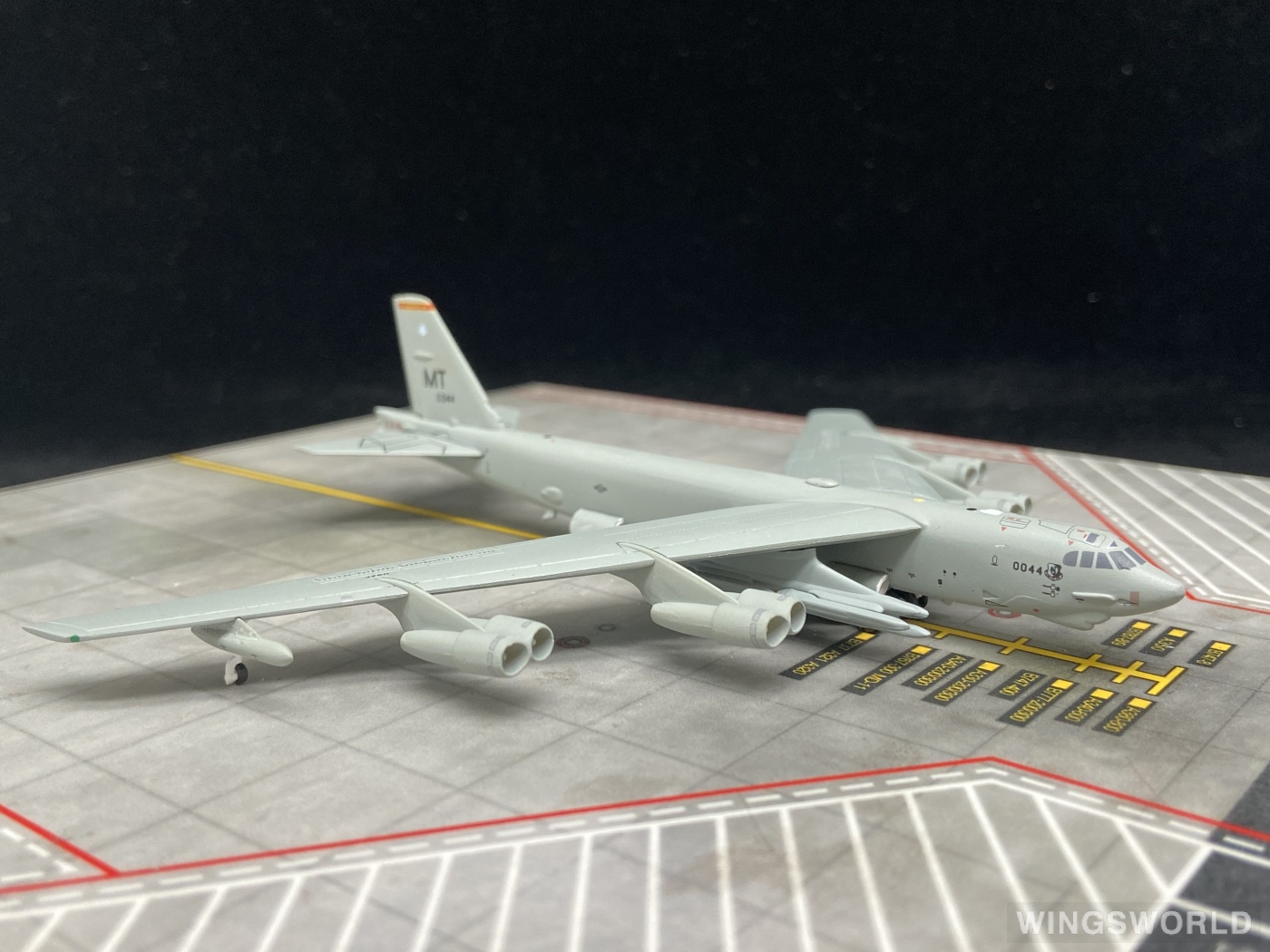 Geminijets 1:400 Boeing B-52 USAF 美国空军 GMUSA124 60-0044 的照片 作者:图波列夫飞行大队 ...