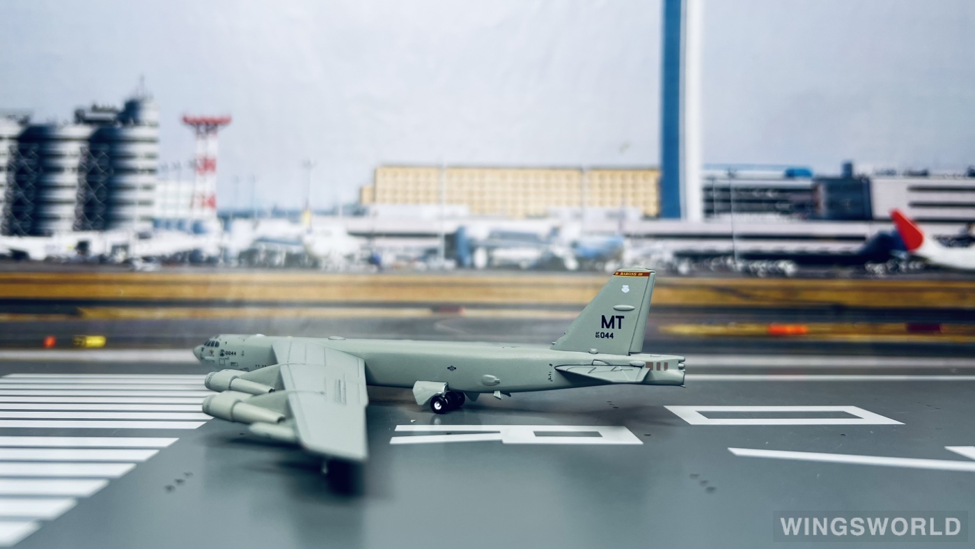 Geminijets 1:400 GMUSA124 USAF 美国空军 Boeing B-52 60-0044