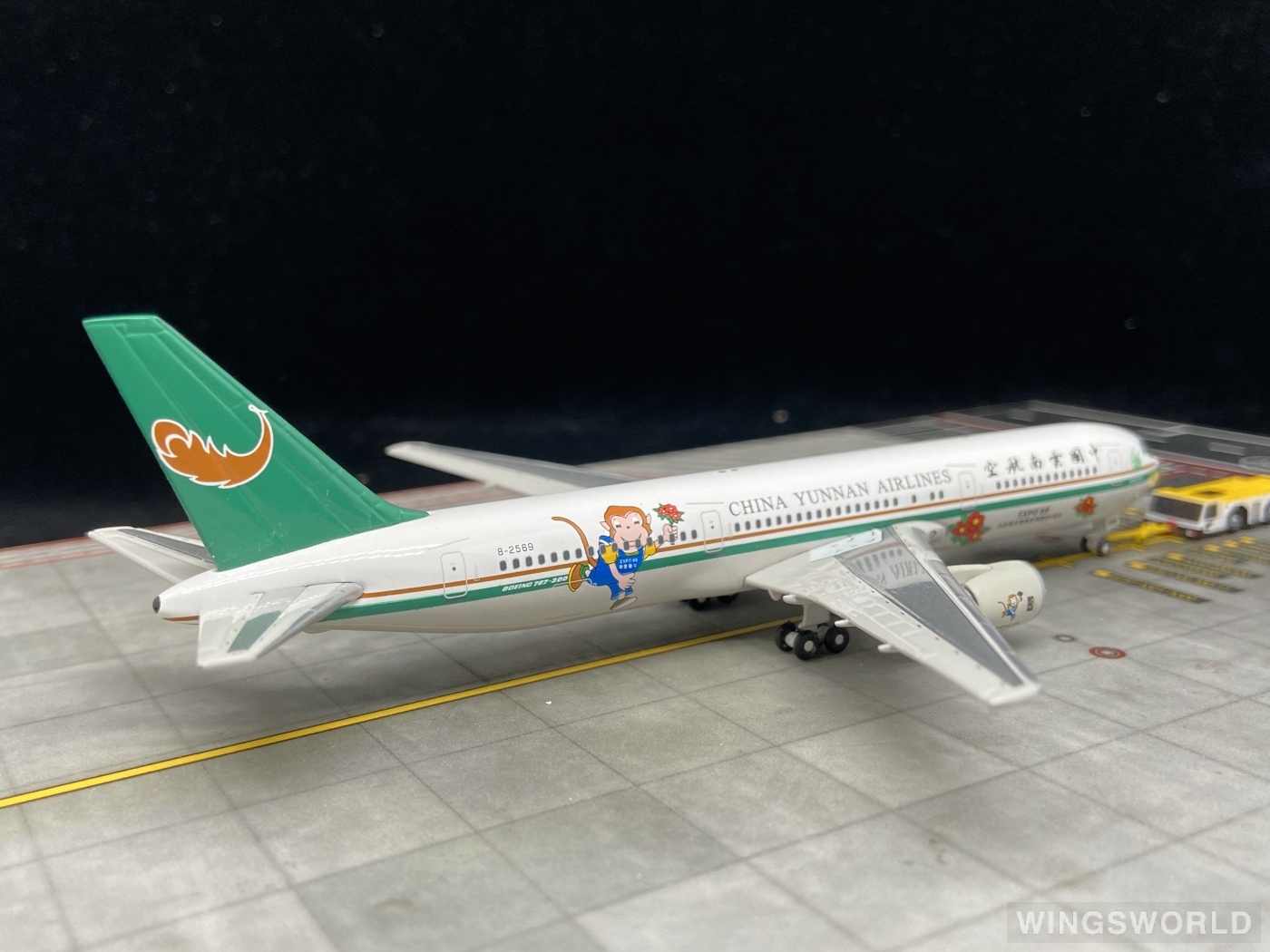 Golden Wings 1:400 94003001 China Yunnan Airlines 中国云南航空 Boeing 767-300 B-2569