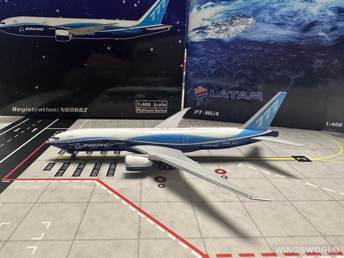 Phoenix 1:400 PH11444 Boeing 波音公司 Boeing 777-200 N6066Z