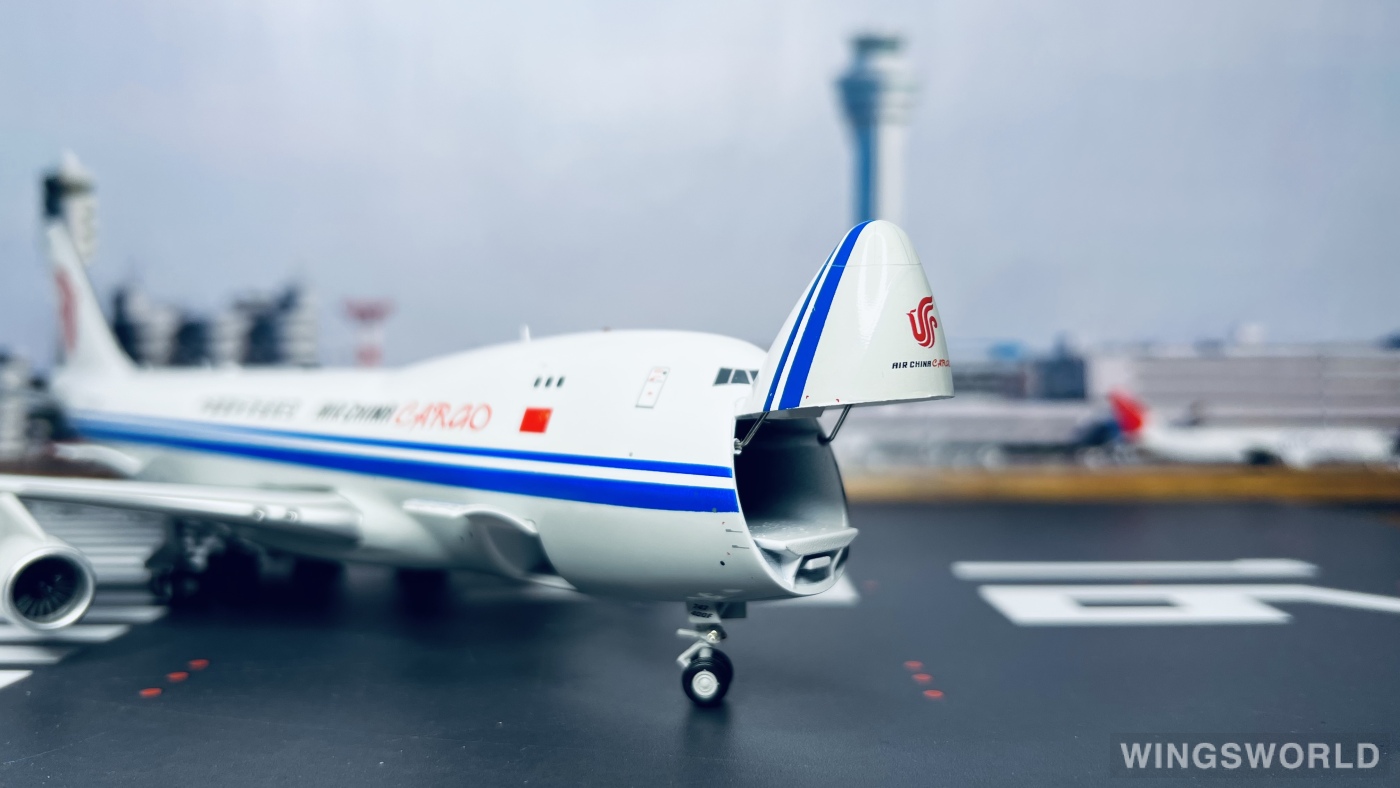 JC Wings 1:200 KJ-B74F-017 Air China Cargo 中国国际货运航空 Boeing 747-400 B-2476