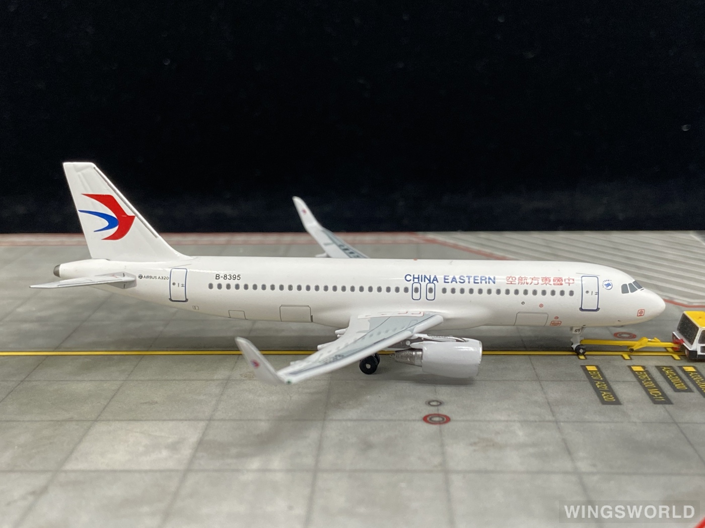 AeroClassics 1:400 AC4B8395 China Eastern 中国东方航空 Airbus A320 B-8395