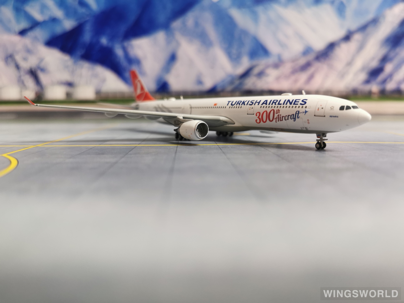 JC Wings 1:400 EW4333012 Turkish Airlines 土耳其航空 Airbus A330-300 TC-LNC