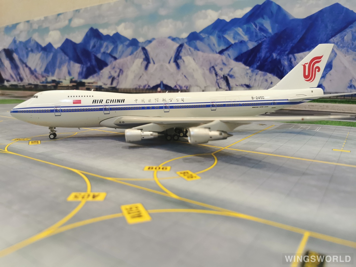 Inflight200 1:200 IF742AC001 Air China 中国国际航空 Boeing 747-200 B-2450