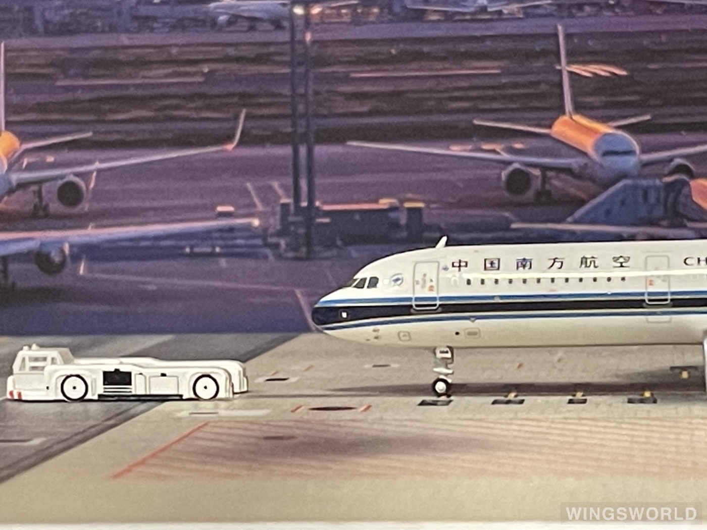 HYJLwings 1:400 HYJL81007 China Southern 中国南方航空 Airbus A321 B-8368