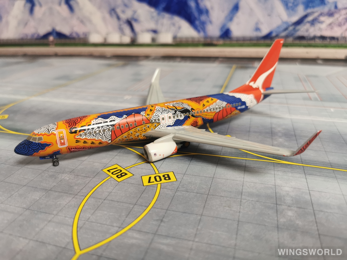 Herpa 1:200 550741 Qantas 澳洲航空 Boeing 737-800 VH-VXB