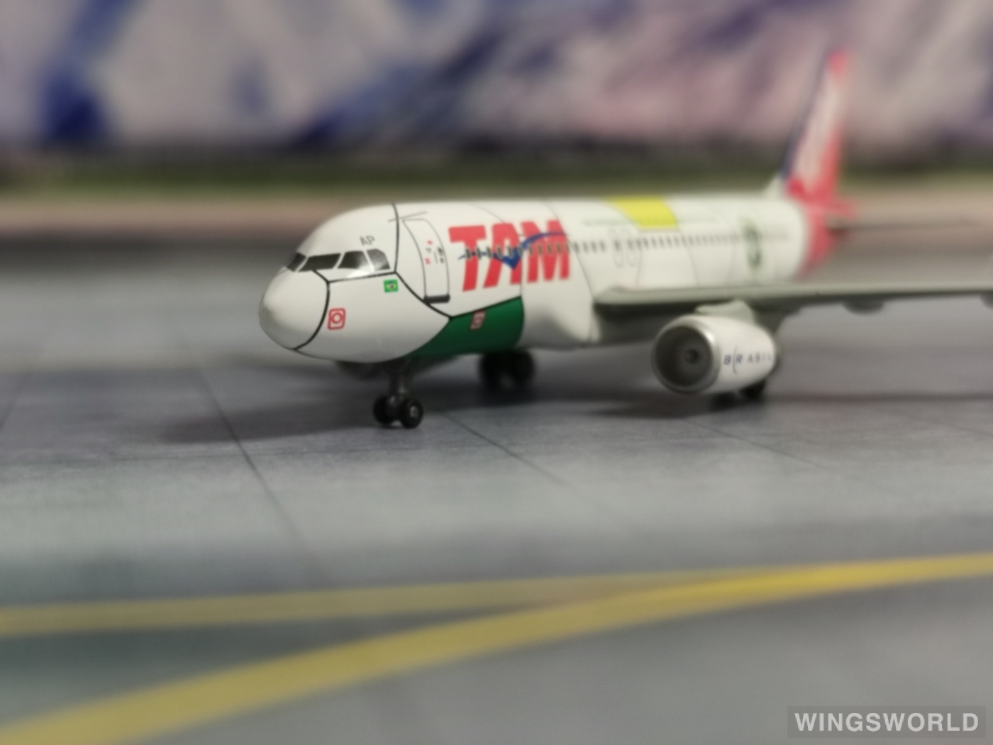 Dragon Models 1:400 56323 TAM Airlines 巴西天马航空 Airbus A320 PR-MAP
