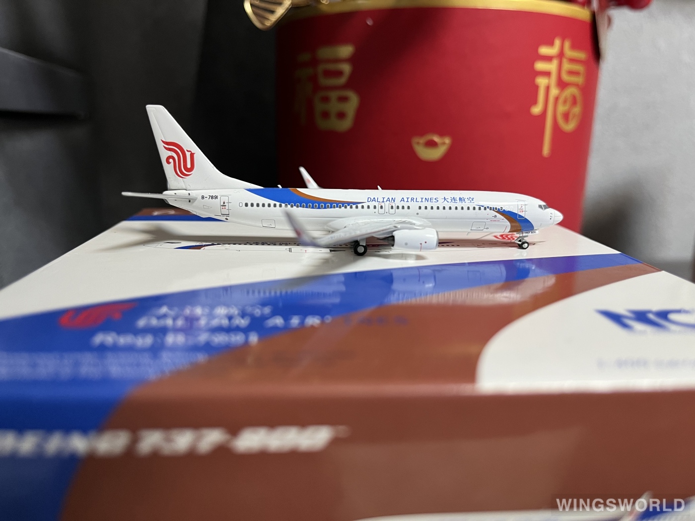 NGmodels 1:400 NG58020 Dalian Airlines 大连航空 Boeing 737-800 B-7891