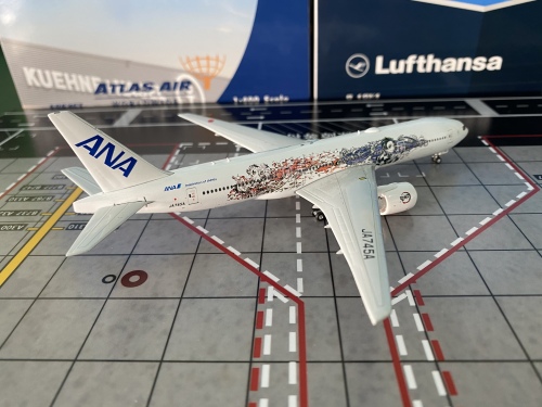PH04490 ANA 全日空Boeing 777-200ER JA745A Phoenix 1:400 -飞机模型世界