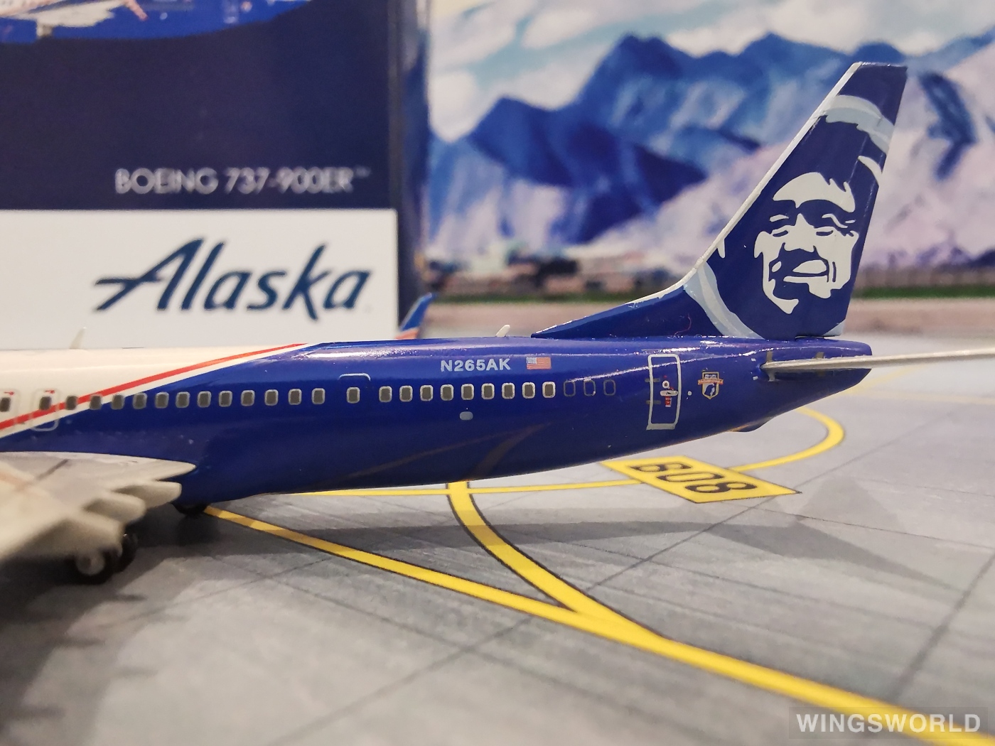Geminijets 1:400 GJASA1624 Alaska Airlines 阿拉斯加航空 Boeing 737-900 N265AK