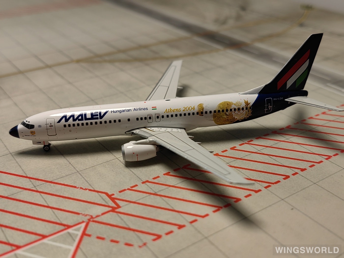 Phoenix 1:400 PH10731 Malév 匈牙利航空 Boeing 737-800 HA-LOK