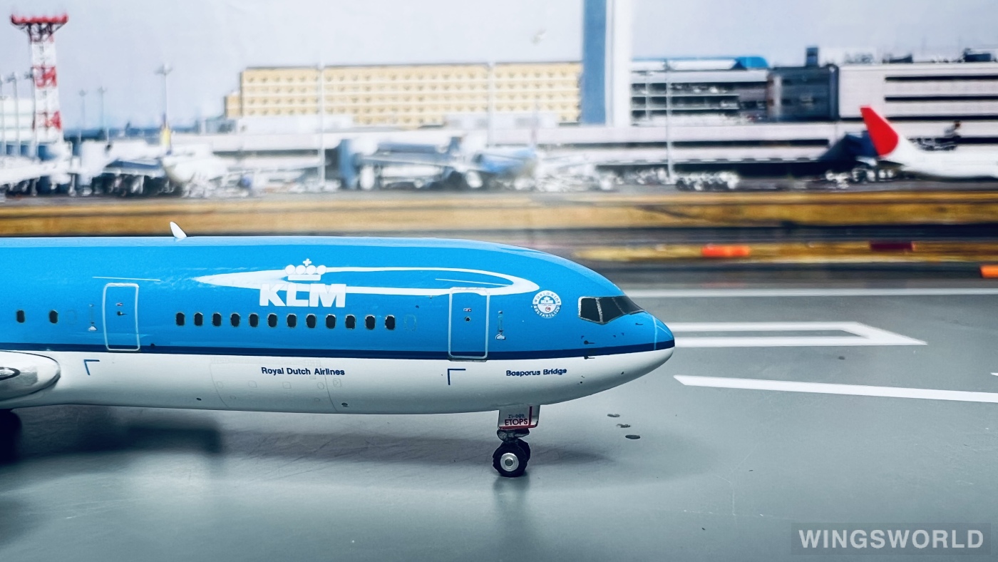 Phoenix 1:400 PH11779 KLM 荷兰皇家航空 Boeing 767-300ER PH-BZI