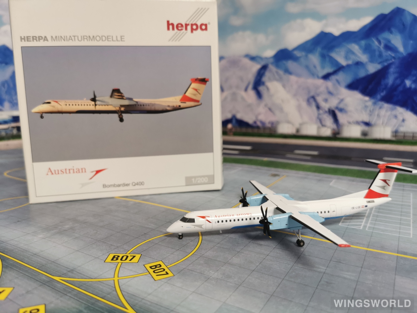 Herpa 1:200 553391 Austrian Airlines 奥地利航空 Bombardier Dash 8-400 OE-LGH