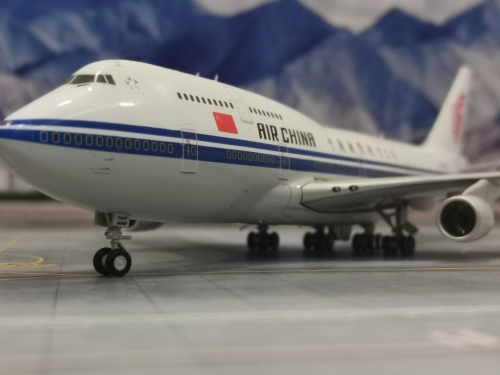 JC Wings 1:200 Boeing 747-400 Air China 中国国际航空XX20052 B-2472 