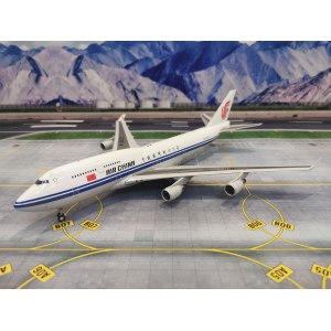 Air China 中国国际航空 Boeing 747-400 B-2472  XX20052 JC Wings 1:200