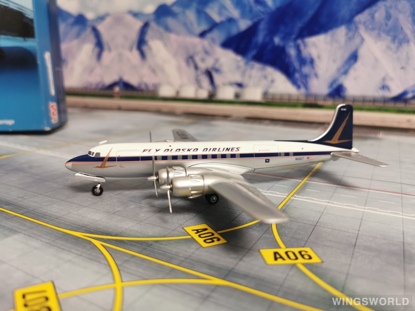 Hobby Master 1:200 HL5008 Alaska Airlines 阿拉斯加航空 Douglas DC-6 N-11817