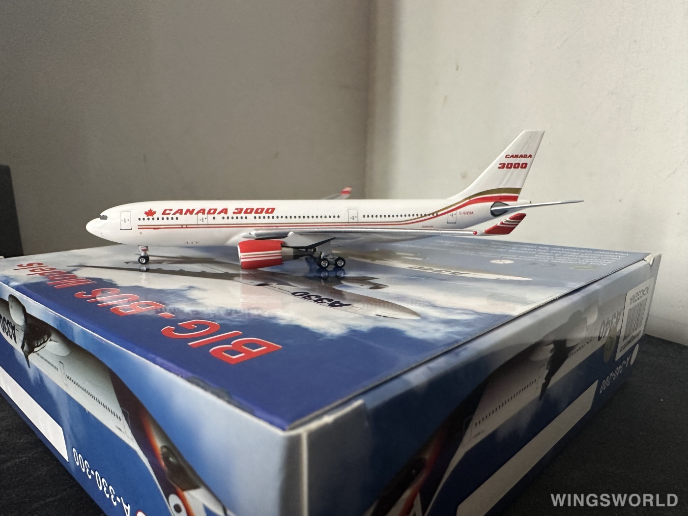 AeroClassics 1:400 AC4CGGWA Canada 3000 Airbus A330-200 C-GGWA