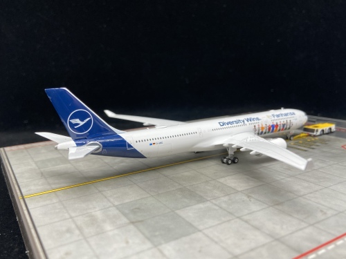 Lufthansa 汉莎航空 Airbus A330-300 D-AIKQ PH04498 Phoenix 1:400