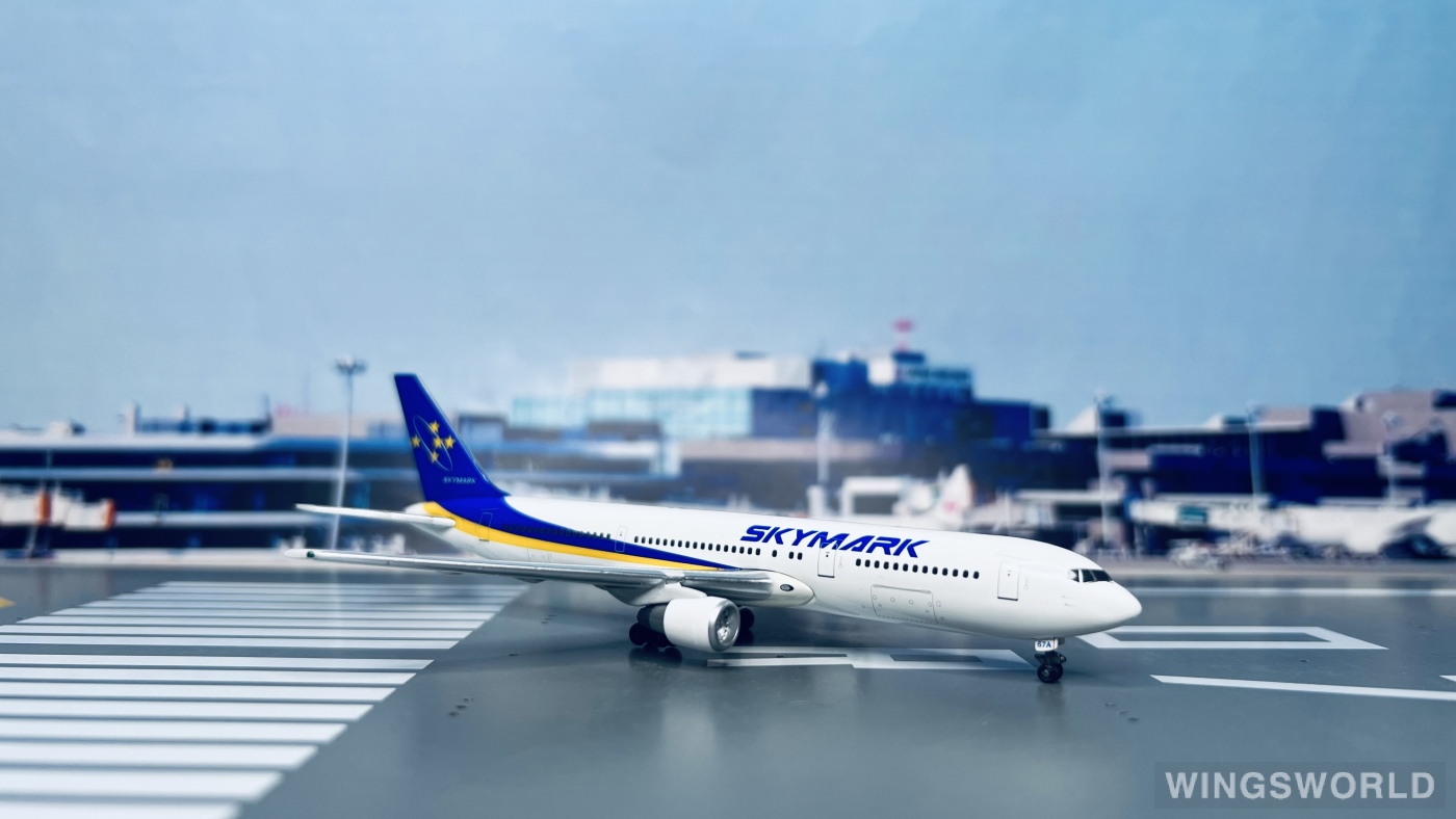 Phoenix 1:400 PH4SKY034 Skymark Airlines 天马航空 Boeing 767-300ER JA767A