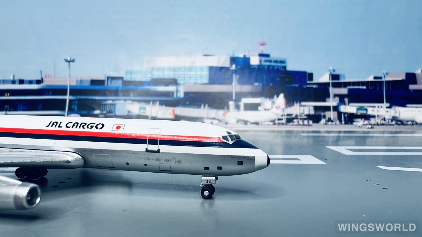 Big Bird 1:400 BB4-2004-12A Japan Airlines 日本航空 Douglas DC-8 JA8036