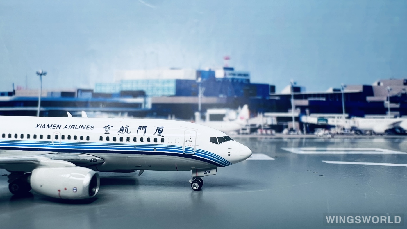 Phoenix 1:400 PH10833 XiamenAir 厦门航空 Boeing 737-700 B-5278