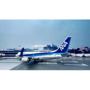 ANA 全日空 Boeing 737-700 JA03AN  EW2737005 JC Wings 1:200