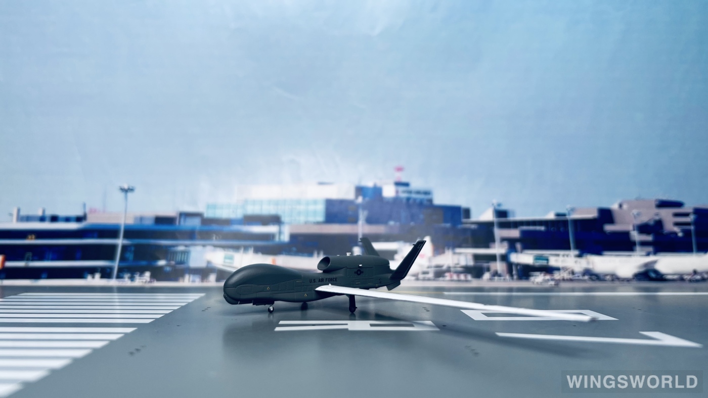 Avioni-X 1:200 AV200002 USAF 美国空军 Northrop Grumman RQ-4 072027
