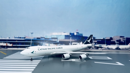 Cathay Pacific 国泰航空 Boeing 747-8F B-LJN  PH04100 Phoenix 1:400