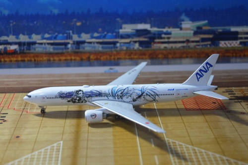 PH04490 ANA 全日空Boeing 777-200ER JA745A Phoenix 1:400 -飞机模型世界