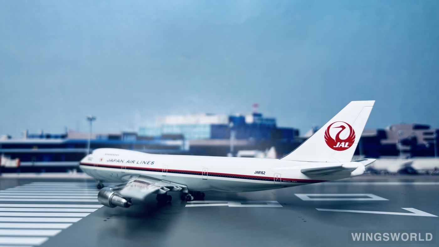 Jet-X 1:400 JA011 Japan Airlines 日本航空 Boeing 747-200 JA8162