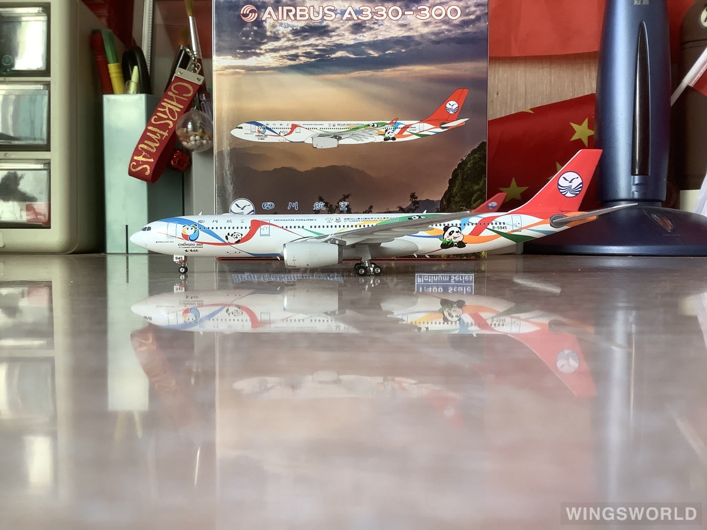 Phoenix 1:400 PH11596 Sichuan Airlines 四川航空 Airbus A330-300 B-5945