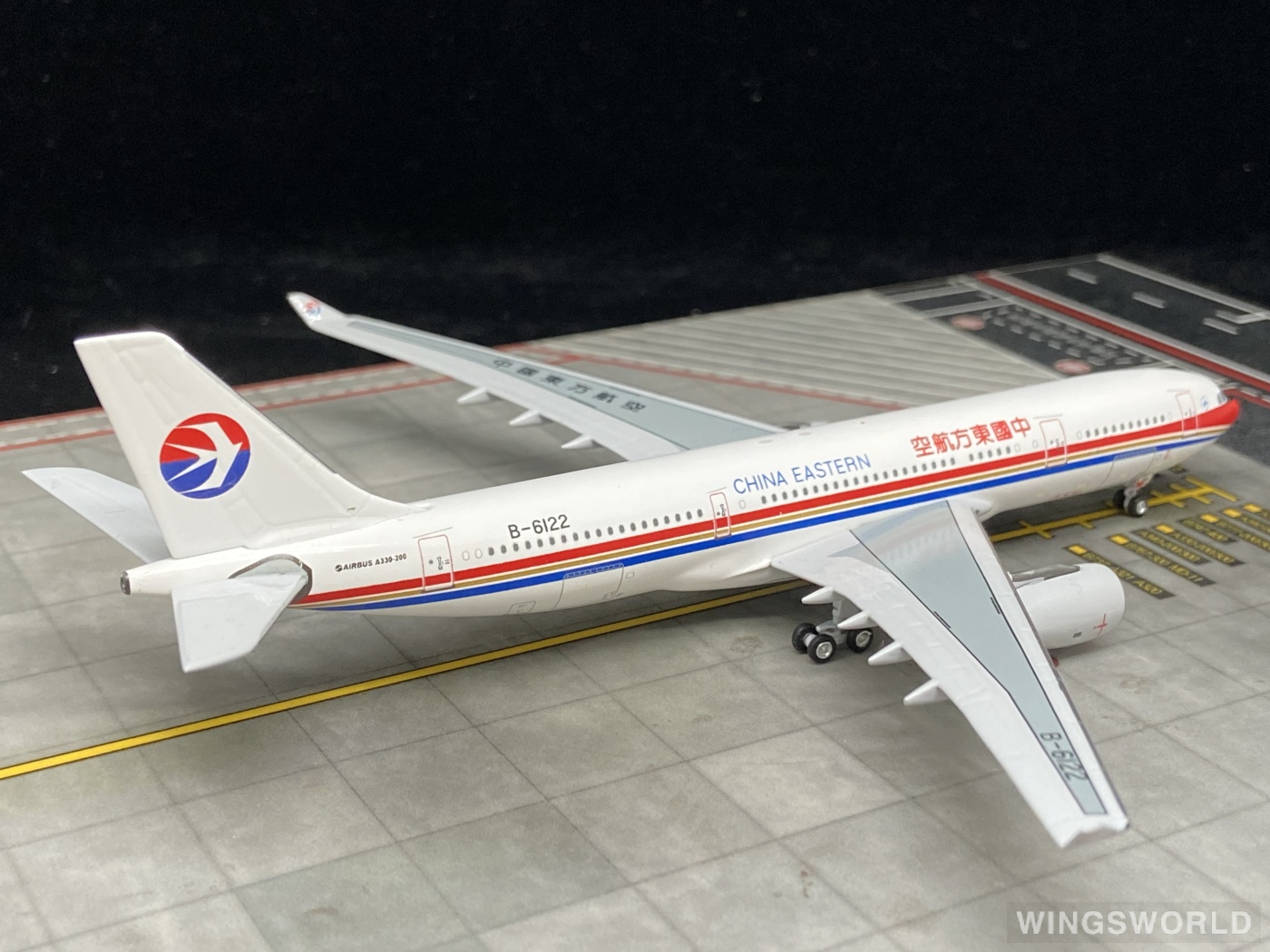 AeroClassics 1:400 AC4B6122 China Eastern 中国东方航空 Airbus A330-200 B-6122