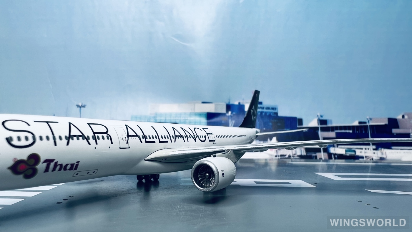 Phoenix 1:400 PH10498 Thai Airways 泰国国际航空 Airbus A330-300 HS-TEL