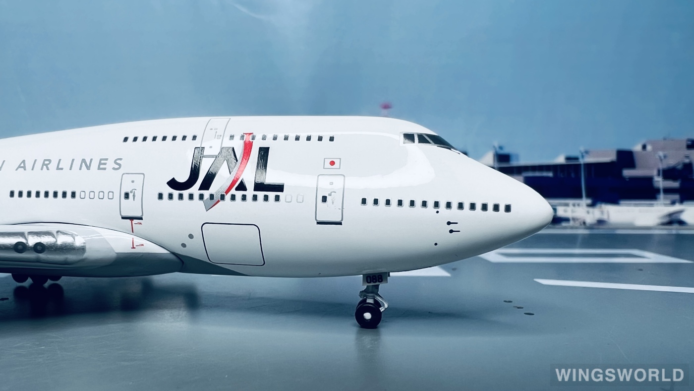 Big Bird 1:400 BB4-2004-28A Japan Airlines 日本航空 Boeing 747-400 JA8088