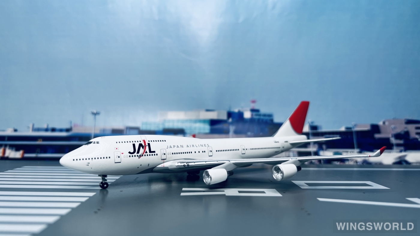 Big Bird 1:400 BB4-2004-28A Japan Airlines 日本航空 Boeing 747-400 JA8088