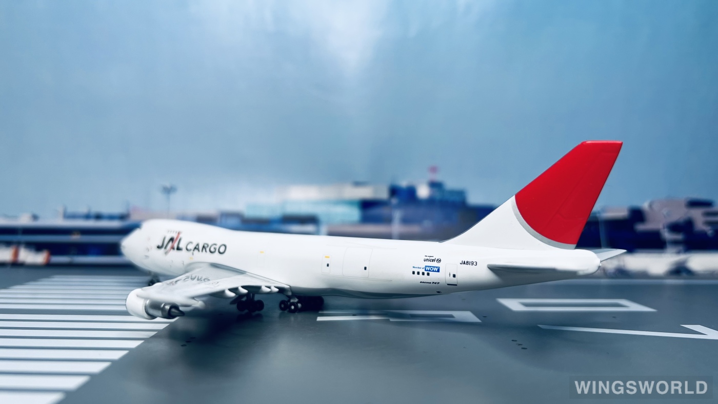 Big Bird 1:400 BB4-2003-11A Japan Airlines 日本航空 Boeing 747-200 JA8193