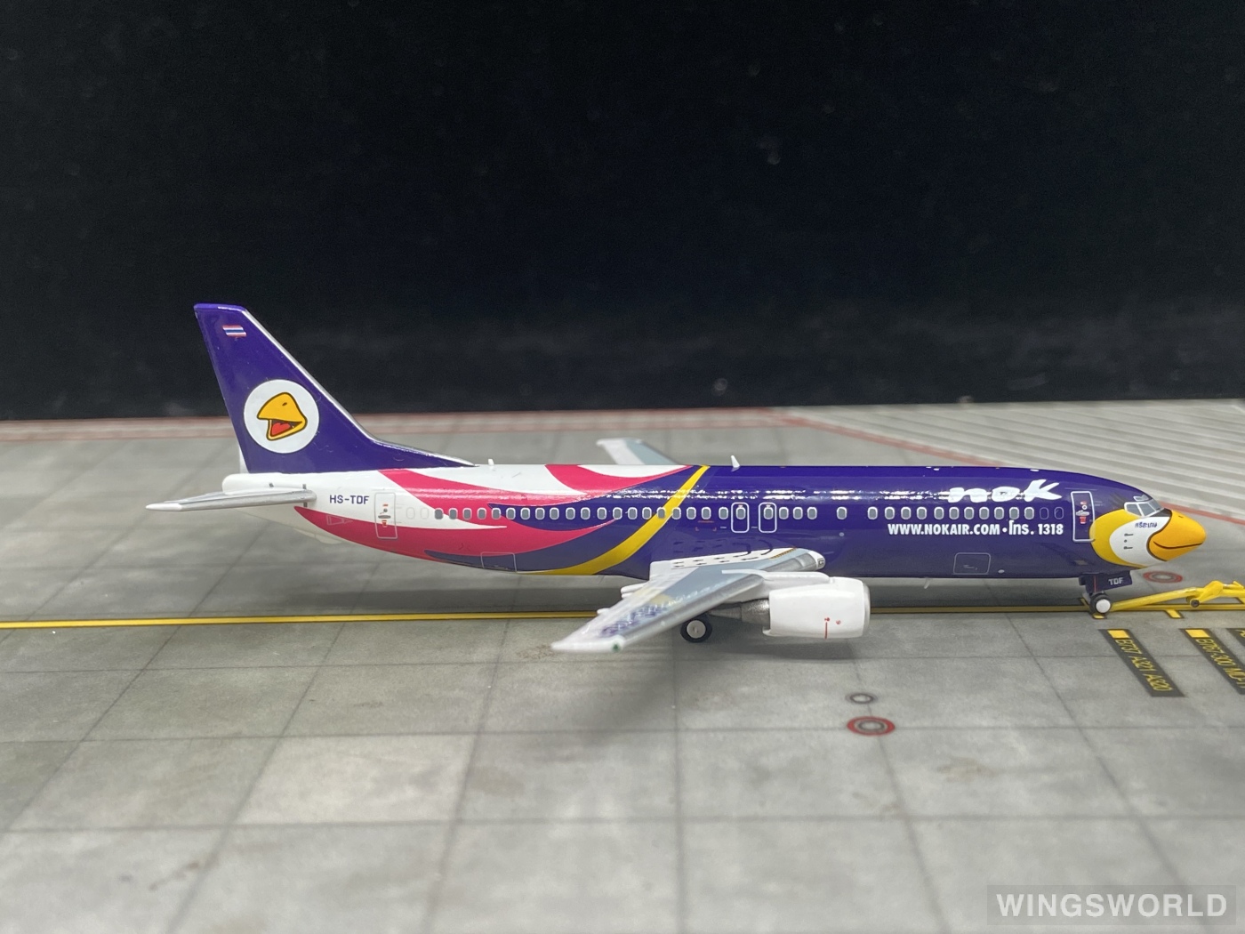 Pandamodel 1:400 M4DD734B Nok Air 皇雀航空 Boeing 737-400 HS-TDF