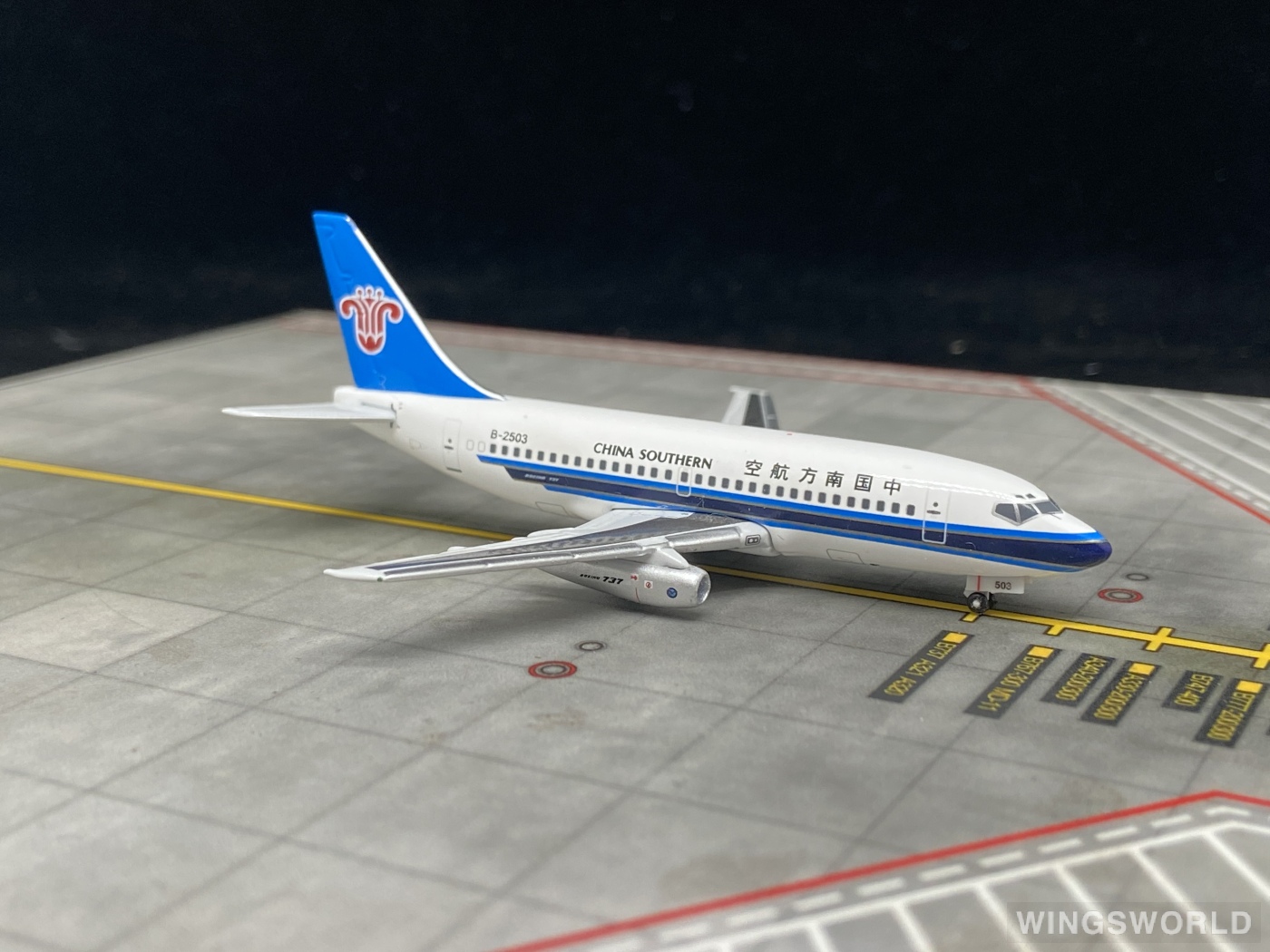 AeroClassics 1:400 AC18096 China Southern 中国南方航空 Boeing 737-200 B-2503