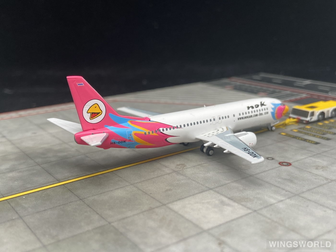 Pandamodel 1:400 M4DD734A Nok Air 皇雀航空 Boeing 737-400 HS-DDN