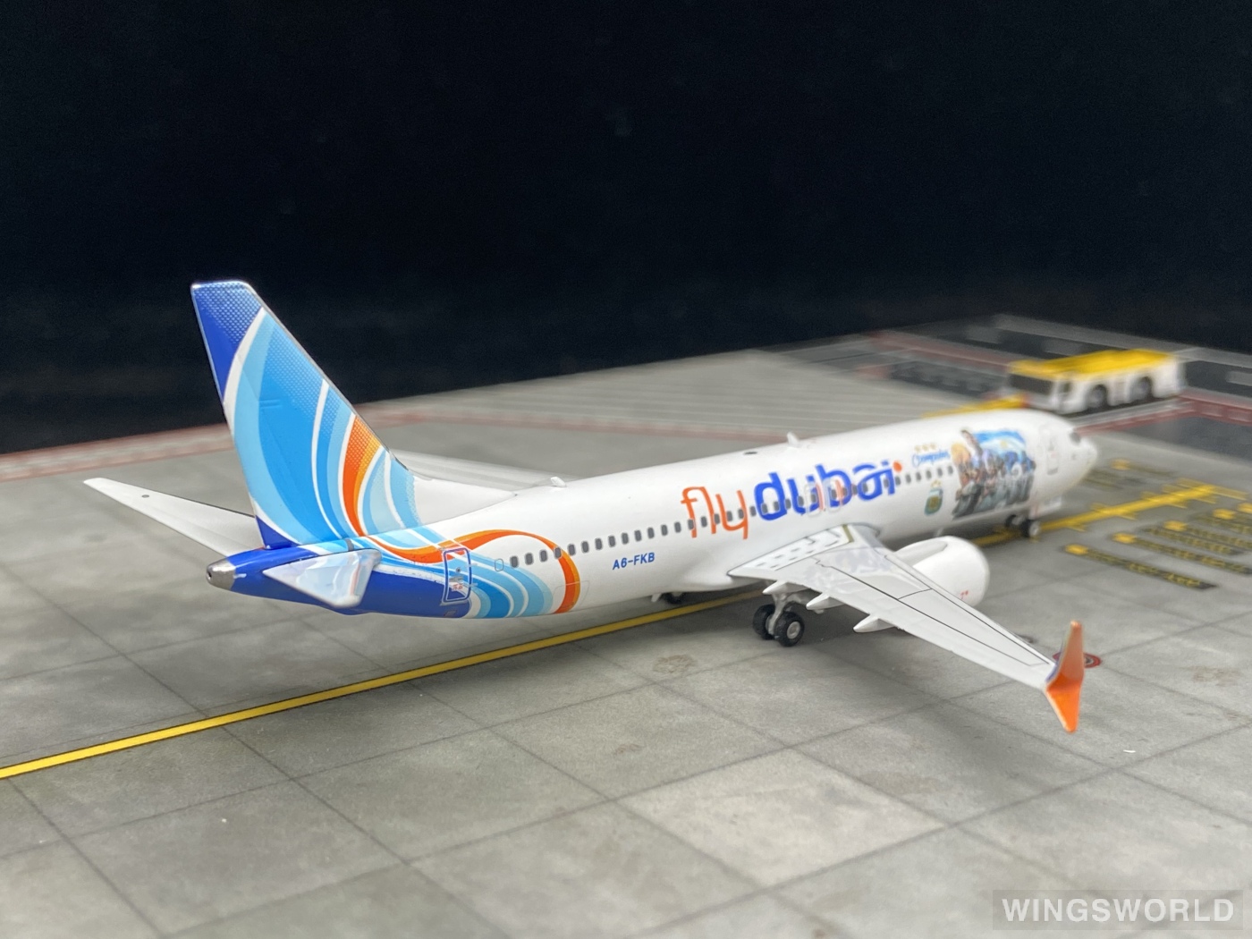 Phoenix 1:400 PH04503 Flydubai 迪拜航空 Boeing 737 MAX 8 A6-FKB