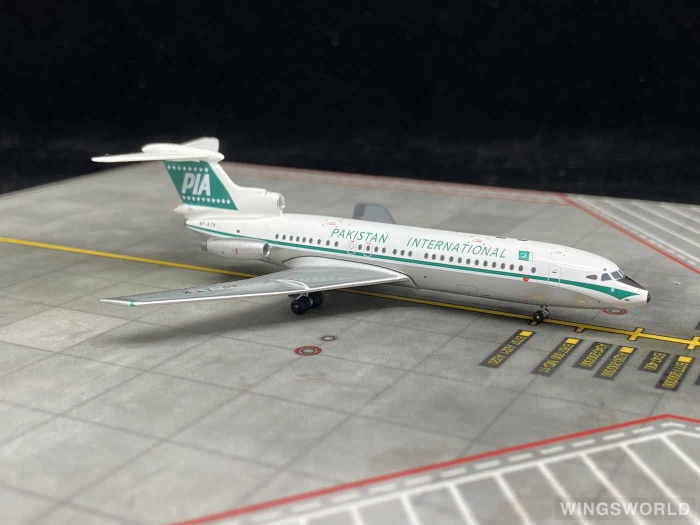 AeroClassics 1:400 Hawker Siddeley Trident PIA 巴基斯坦航空 ACAPATK AP-ATK 的 ...